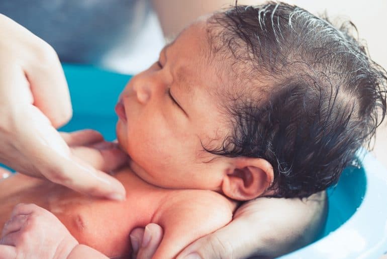 best time to give baby a bath