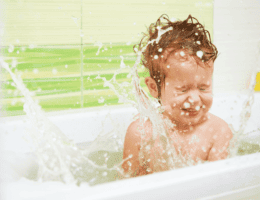 Baby-bath-splash-guard