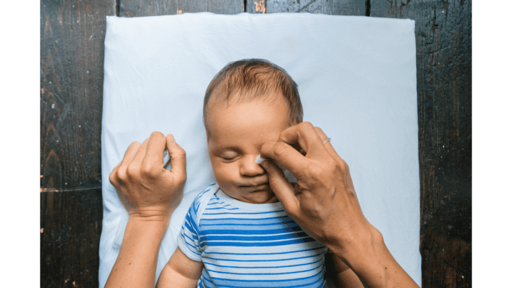 Clean-soap-in-babys-eyes