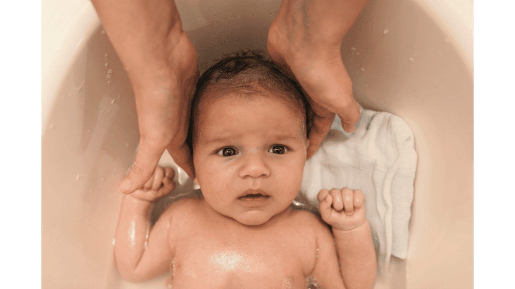giving baby an oatmeal bath for diaper rash